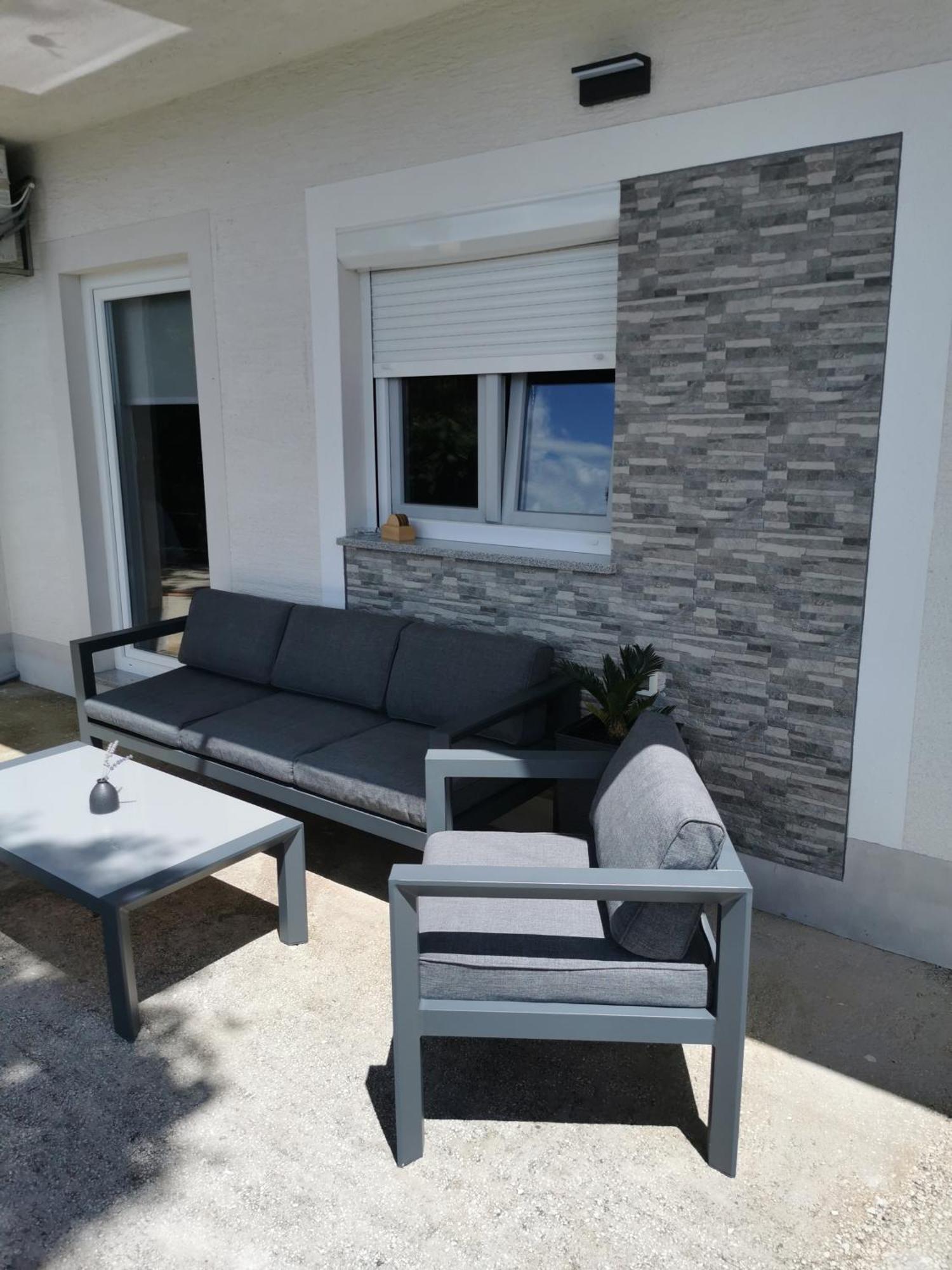 פובילה Apartment Luki מראה חיצוני תמונה